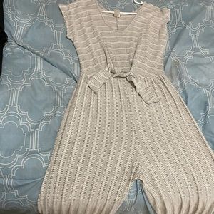 Biege/cream jump suit